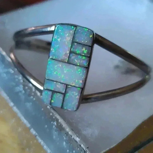 Sterling Silver Native American Opal Cuff Bracelet 6 1/2" to 7" - Picture 3 of 7